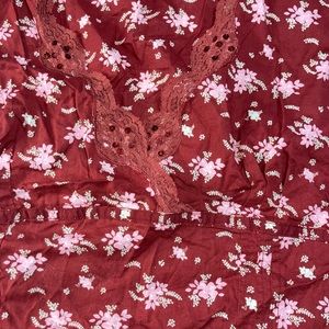 Y2K New york & Company burgundy floral lace red sequins   Size L